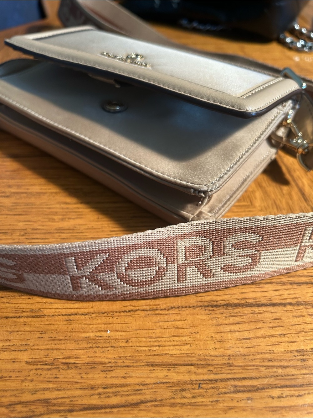 Michael Kors Beige/Tan Crossbody Bag with Branded Strap - Picture 7 of 9